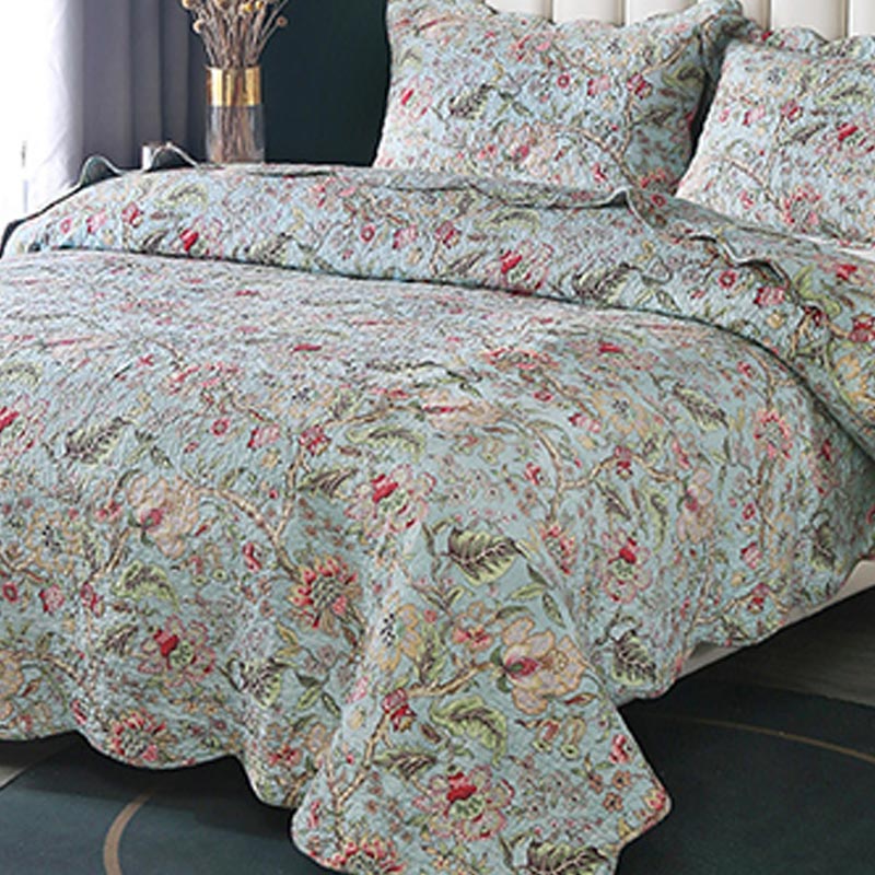Couette florale vintage avec taies d'oreiller