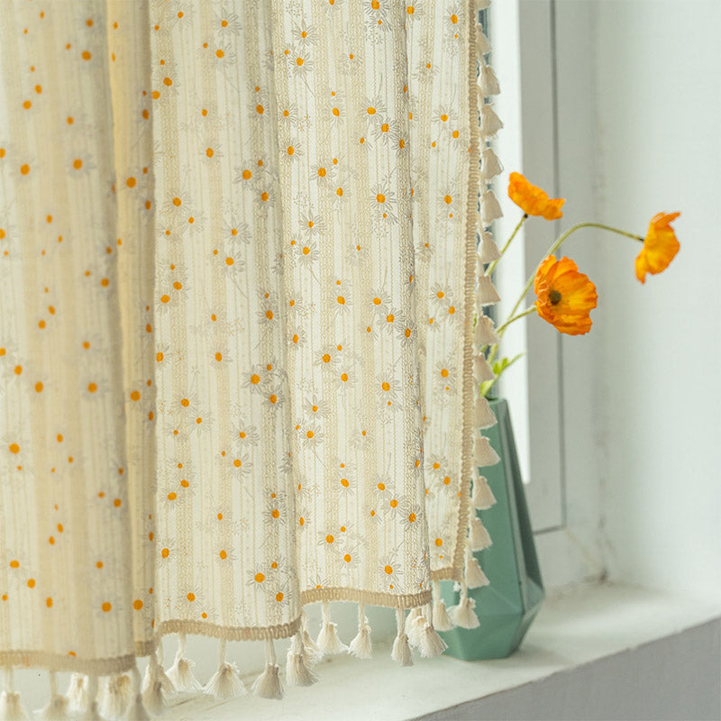 Rideau à plusieurs niveaux beige à motif marguerites
