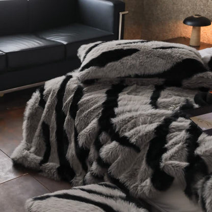 Couverture moderne en fausse fourrure à motif zèbre
