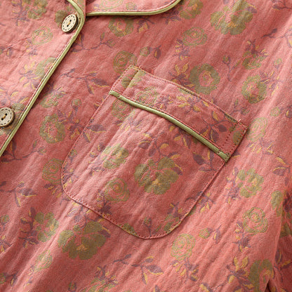 Ensemble pyjama en gaze de coton au design rétro rose - image 3