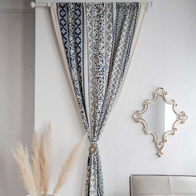 Rideau en coton et lin à motifs bleus