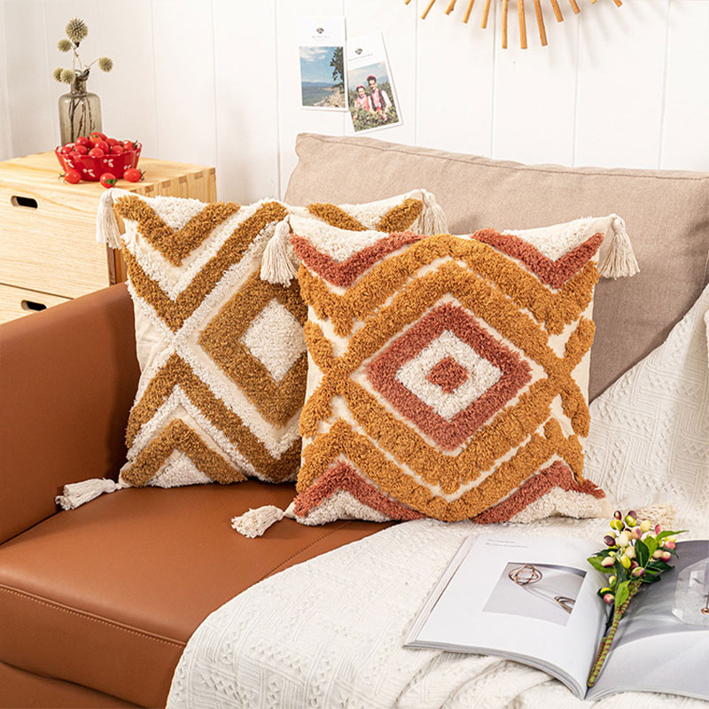 Housse de coussin Ownkoti Maroc en jacquard avec pompons