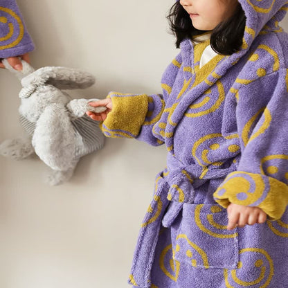 Peignoir en coton avec capuche et visage souriant