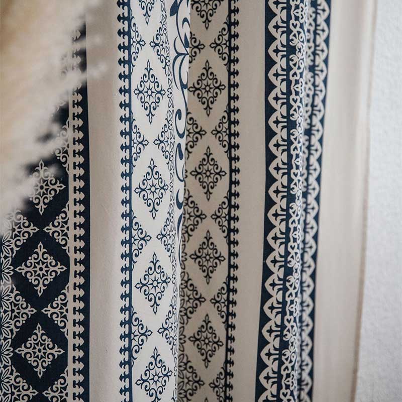 Rideau en coton et lin à motifs bleus