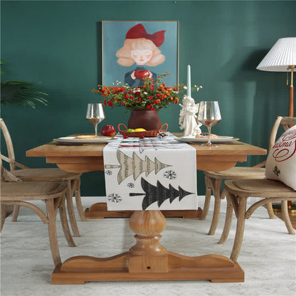 Chemin de table décoratif avec sapin de Noël et flocon de neige