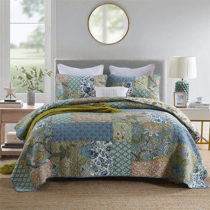Couette de style bohème avec taies d'oreiller à fleurs