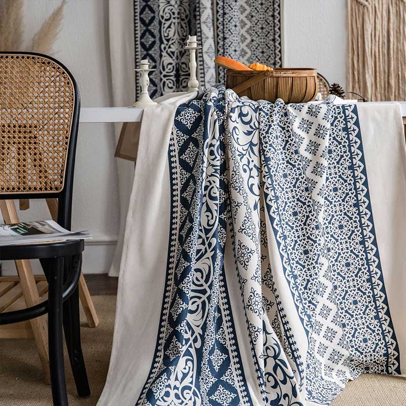 Rideau en coton et lin à motifs bleus