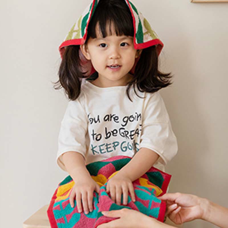 Serviette élégante en coton peigné à imprimé floral