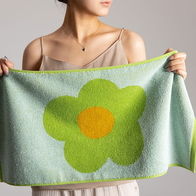 Serviette en coton respirant avec motif floral et design en blocs de couleurs