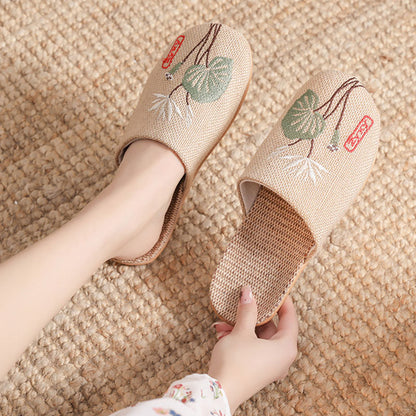 Chaussons rétro en lin brodés de lotus