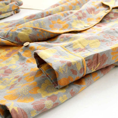 Ensemble de vêtements d'intérieur en coton jaune avec revers à motif marguerites