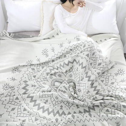 Couette réversible en coton Ownkoti Chic Mandala à motif floral