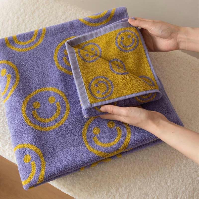 Ownkoti – Serviette en coton peigné doux avec un motif souriant