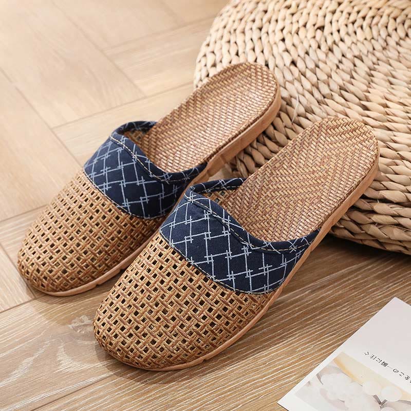 Chaussons plats modernes, creusés et antidérapants