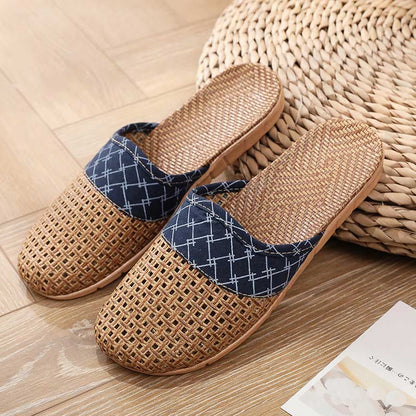 Chaussons plats modernes, creusés et antidérapants