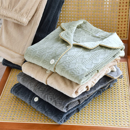 Ensemble pyjama en flanelle de couleur unie avec revers
