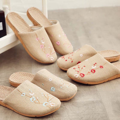 Chaussons confortables en lin brodés Plum Bossom
