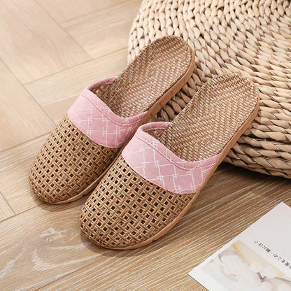 Chaussons plats modernes, creusés et antidérapants