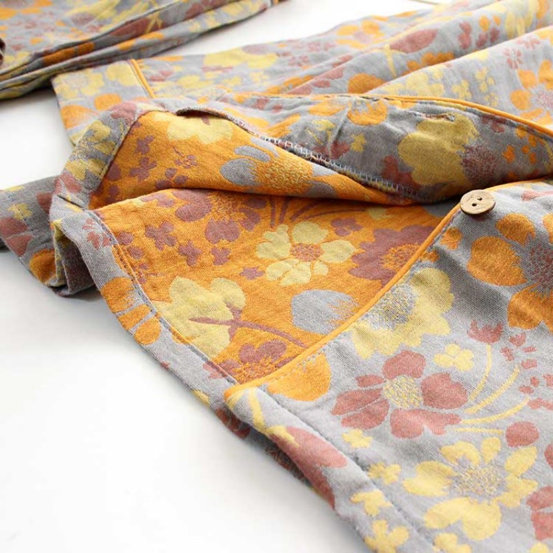 Ensemble de vêtements d'intérieur en coton jaune avec revers à motif marguerites