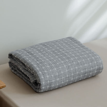 Couette légère en gaze de coton avec un motif quadrillé simple