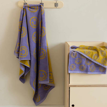 Ownkoti – Serviette en coton peigné doux avec un motif souriant