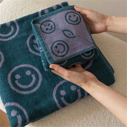 Ownkoti – Serviette en coton peigné doux avec un motif souriant