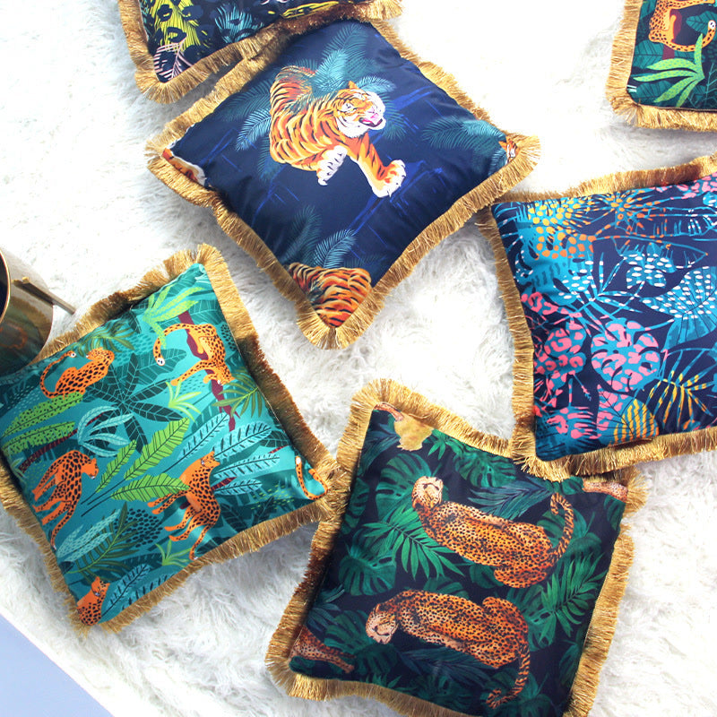 Housse de coussin de canapé à motif animalier et pompon