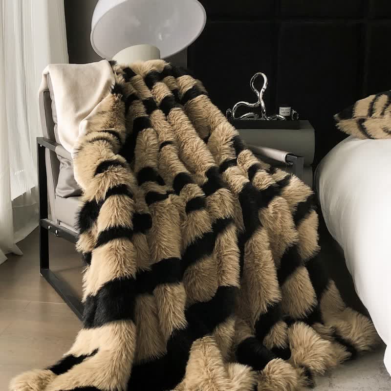 Couverture moderne en fausse fourrure à motif zèbre