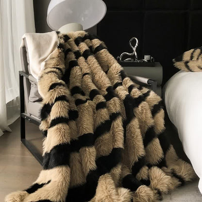 Couverture moderne en fausse fourrure à motif zèbre