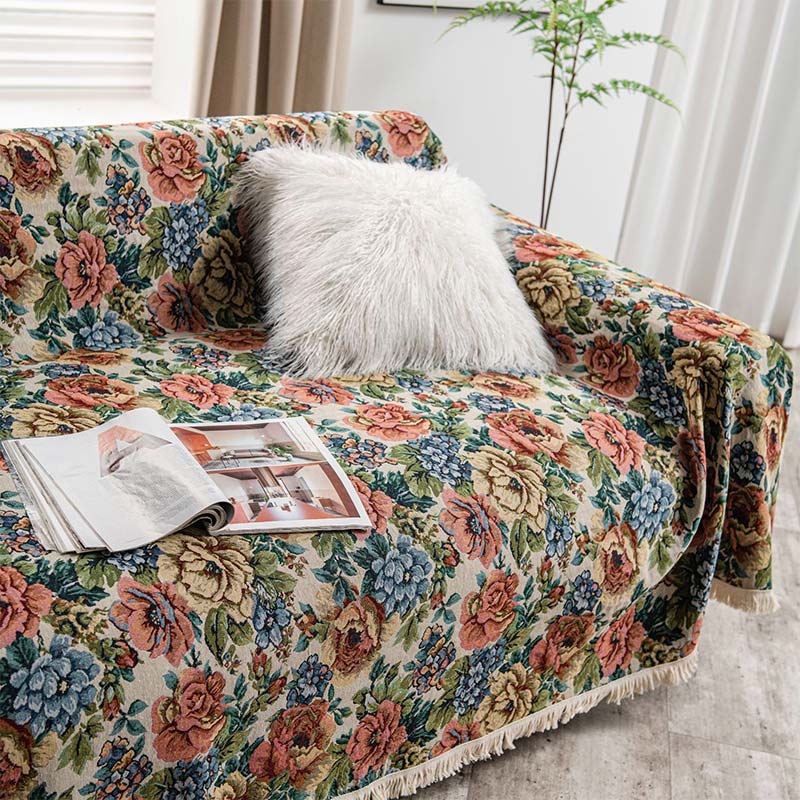 Housse de canapé à pompons et motif rose de style campagnard