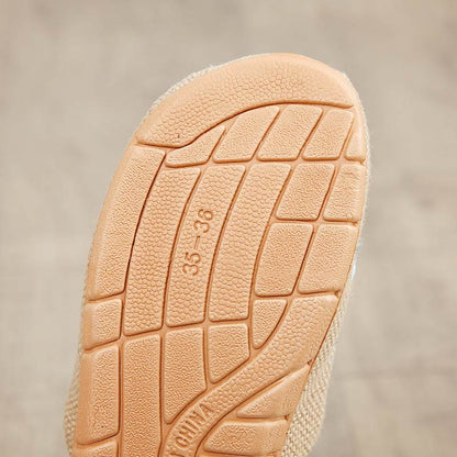 Chaussons confortables en lin brodés Plum Bossom