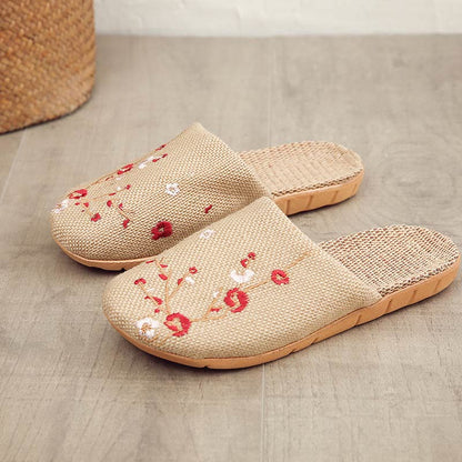 Chaussons confortables en lin brodés Plum Bossom