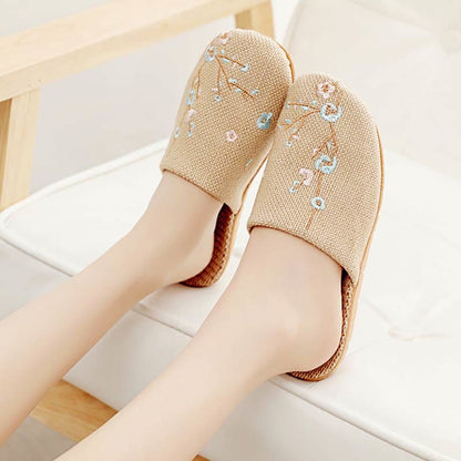 Chaussons confortables en lin brodés Plum Bossom