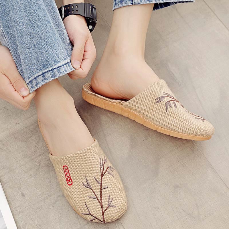 Chaussons confortables en lin brodés Plum Bossom