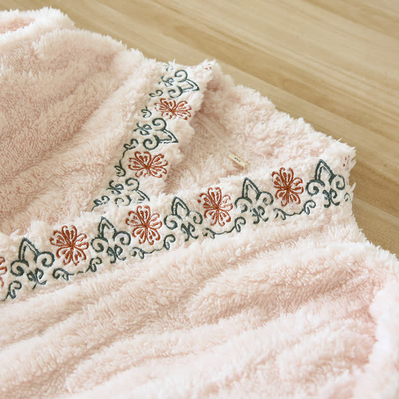 Ensemble pyjama en polaire douce avec broderie rétro