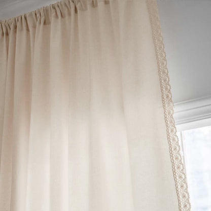 Rideau en coton blanc avec ourlet et pompon