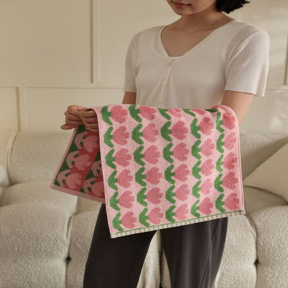 Jolie serviette de bain en coton doux avec motif tulipe