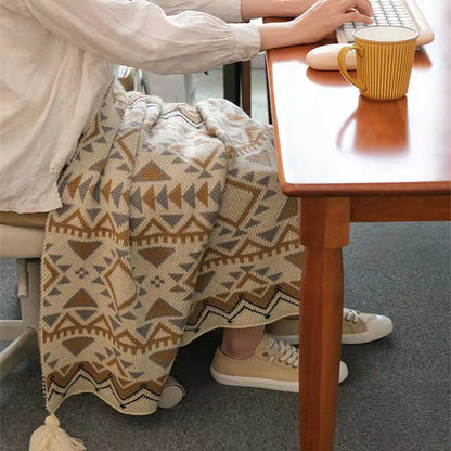 Couverture tricotée douillette Ownkoti avec motif à pompons