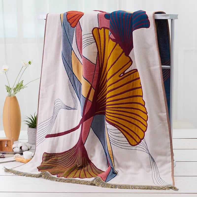 Serviette de bain en gaze de coton avec pompon en feuille de ginkgo