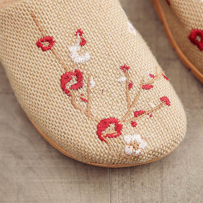 Chaussons confortables en lin brodés Plum Bossom