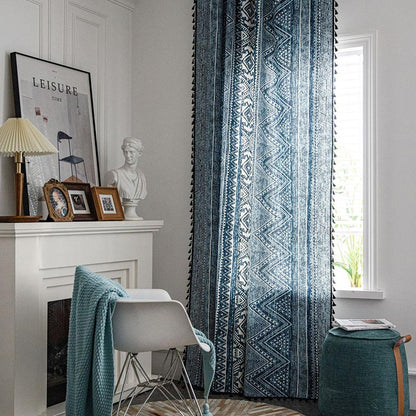 Rideau filtrant la lumière bleue avec motif géométrique